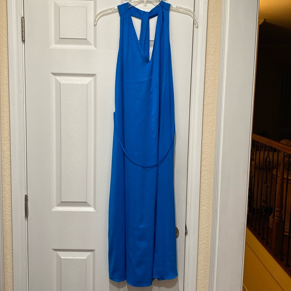 Ann Taylor Woman’s Blue Silk Long Top Size Large Petite